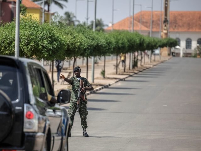 Armádni dôstojníci Guiney-Bissau tvrdia, že majú „úplnú kontrolu“, pretože výstrely Armádni dôstojníci Guiney-Bissau tvrdia, že majú „úplnú kontrolu“, pretože výstrely otriasajú hlavným mestom | Volebné správy