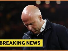 Liverpool a Chelsea chcú získať Svena Botmana Prizerá to tréner Liverpoolu Arne Slot