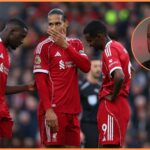 Manažér Liverpoolu Arne Slot počas tlačovej konferencie