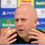 Arne Slot priznal, že pokles formy Liverpoolu v tejto sezóne bol „smiešny“