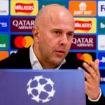 Arne Slot reaguje na tlak Liverpoolu po ponižujúcej prehre PSV