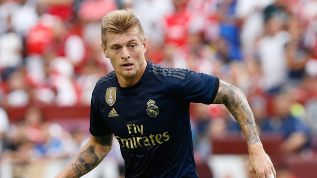 Arsenal a Manchester United sa ukázali ako predskokani pre „ďalšieho Arsenal a Manchester United sa ukázali ako predskokani pre „ďalšieho Toniho Kroosa“