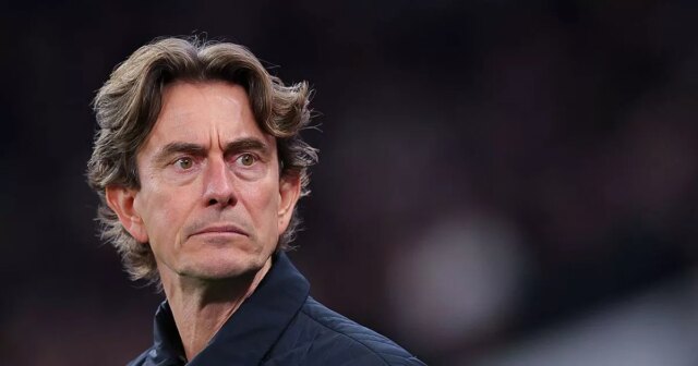 Arsenal dal vysnívaný scenár Tottenhamu a Chelsea, keďže čaká posila Tréner Arsenalu Mikel Arteta počas tréningu