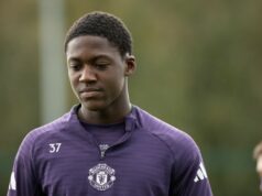 Arsenal dostal v januári pokyn na prestup Kobbie Mainoo po rozhodnutí Manchestru United Kobbie Mainoo počas tréningu