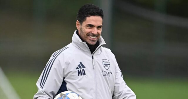 Arsenal dostal vysnívanú podporu v boji o titul v Premier Mikel Arteta