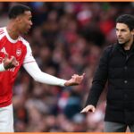 Obranná dvojica Arsenalu Gabriel Magalhaes a William Lintasa