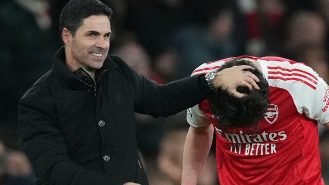 Arsenal musí „objať“ ako favorit na titul, keďže „proces“ Artety končí
