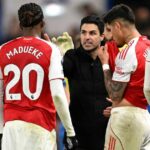 Arsenal sa po neúspechu Chelsea pripravil na veľkú pokutu, pretože nálada vzplanula v mizernej remíze | Futbal | Šport