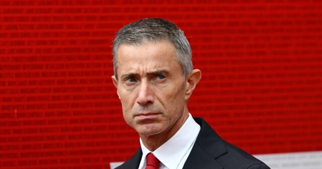 Športový riaditeľ Arsenalu Andrea Berta má pred sebou niekoľko veľkých rozhodnutí