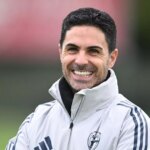 Hlavný tréner Arsenalu Mikel Arteta má na tanieri zlatú baňu 152 miliónov libier