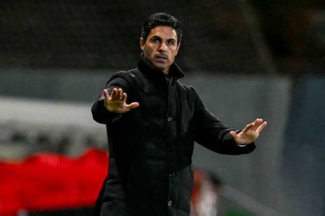 Arsenal stále otvára rozhovory napriek 18 mesiacom dohody
