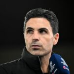 Arsenal stráca body, keď Sunderland uchmatne dramatickú remízu a zmarí Mikela Artetu