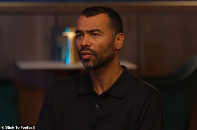 Ashley Cole odhaľuje DVOCH európskych gigantov, ktorým mohol podpísať pred Ashley Cole prezradil, že pred podpisom zmluvy do Chelsea mohol prestúpiť buď do Barcelony alebo Realu Madrid