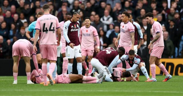 Aston Villa vs Bournemouth suspendovaný, pretože dvaja spoluhráči utrpeli desivý Aston Villa vs Bournemouth suspendovaný, pretože dvaja spoluhráči utrpeli desivý stret | Futbal | Šport