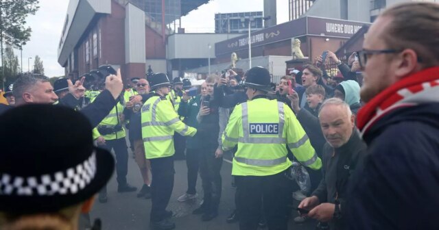 Polícia vo Villa Parku