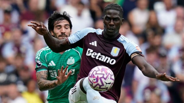 Aston Villa vynechala Ligu majstrov, ale mohla by ukončiť suchoty za posmešné trofeje
