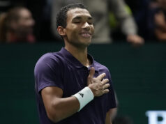 Auger-Aliassime porazil Bublíka a pripravil finále Paris Masters proti Sinnerovi alebo Zverevovi Download app from appStore