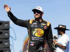 Austin Dillon hovorí o „výkonnom tíme“ v RCR Austin Dillon hovorí o „výkonnom tíme“ v RCR