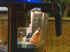 Autobus barcelonského tímu zaútočil pred stretom s Chelsea, keď polícia začala vyšetrovanie | Futbal | Šport Autobus barcelonského tímu zaútočil pred stretom s Chelsea, keď polícia začala vyšetrovanie | Futbal | Šport