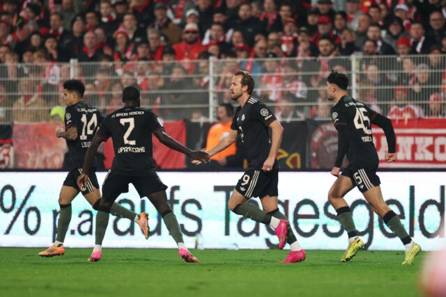 Barcelona čaká na podpis štyroch hviezd Bundesligy Barcelona čaká na podpis štyroch hviezd Bundesligy