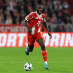 Barcelona dohliada na bundesligové duo ako na možné posily stredného obrancu