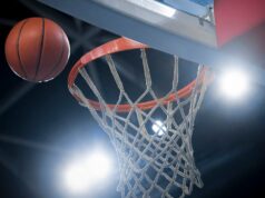 Basketbalový hráč Connors State College Ethan Dietz zomrel po zranení počas zápasu Basketbalový hráč Connors State College Ethan Dietz zomrel po zranení počas zápasu