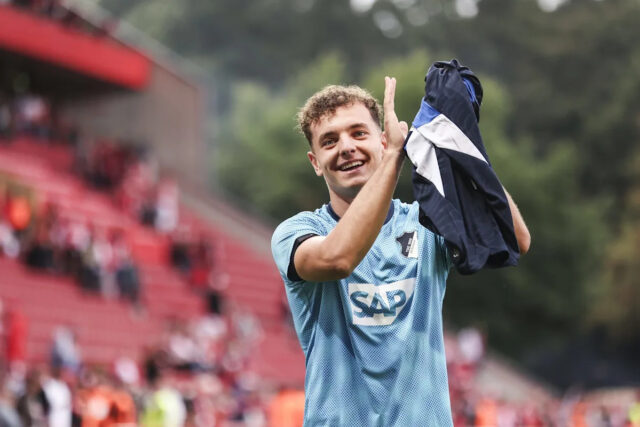 Bayern Mníchov rokuje s Fisnikom Asllanim z TSG Hoffenheim Download app from appStore