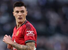 Benjamin Sesko sa objavuje znepokojujúce zábery, keď sa Man Utd zapotí kvôli zraneniu | Futbal | Šport Benjamin Sesko sa objavuje znepokojujúce zábery, keď sa Man Utd zapotí kvôli zraneniu | Futbal | Šport