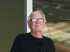 Bill Foley predá svoj podiel v Hibs späť rodine Gordonovcov, keď sa Bournemouthská väzba po nezhodách rozhorí Skupina Black Knight Group majiteľa Bournemouthu Billa Foleyho ustúpila od svojho spojenia Hibs