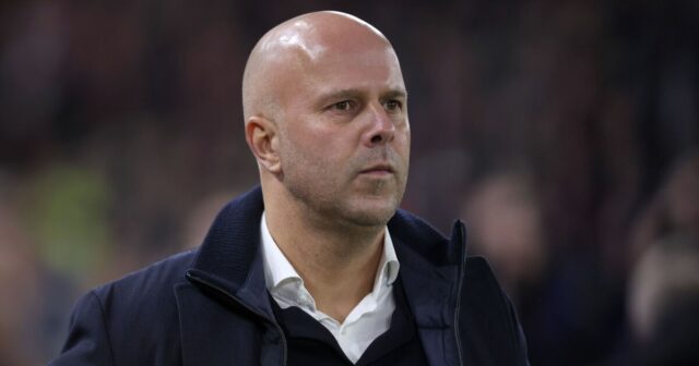 "Bol som na ponížení Liverpoolu PSV - Arne Slot bude "Bol som na ponížení Liverpoolu PSV - Arne Slot bude budúci týždeň prepustený" | Futbal | Šport