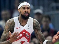 Brandon Ingram z Raptors dostal pokutu 25 000 dolárov za bodnutie do fľaše s vodou, ktoré zasiahlo zamestnanca Brandon Ingram z Raptors dostal pokutu 25 000 dolárov za bodnutie do fľaše s vodou, ktoré zasiahlo zamestnanca