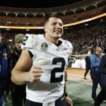 Kým Diego Pavia viedol k víťazstvu Vanderbilta, jeho rodina spôsobila chaos na tribúnach