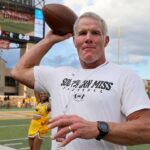 Brett Favre by si vybral Jasona Aldeana, aby vystúpil na polčasovej show Super Bowl LV