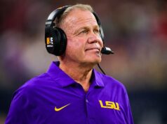 Brian Kelly vyhral 54 miliónov dolárov odkúpenie od LSU po podaní žaloby Brian Kelly vyhral 54 miliónov dolárov odkúpenie od LSU po podaní žaloby