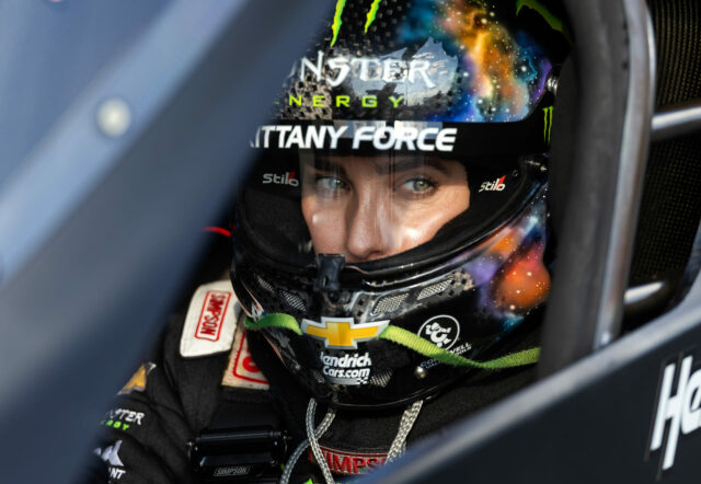 Brittany Force zdieľa sladkú správu po srdečnej rozlúčkovej párty, keď Brittany Force zdieľa sladkú správu po srdečnej rozlúčkovej párty, keď vstupuje do svojej ďalšej kapitoly