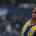 Útočník Tottenhamu Alejo Veliz získal tento týždeň trofej pre Rosario Central, hoci to bolo kontroverzné.