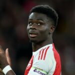 Bukayo Saka tlieska