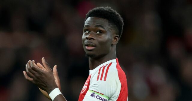 Bukayo Saka tlieska