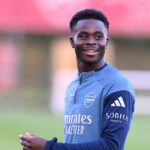Bukayo Saka z Arsenalu počas tréningu v Sobha Realty Training Center 7. novembra 2025 v London Colney, Anglicko