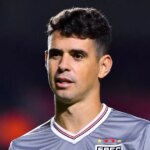 Oscar je späť vo svojej vlasti so Sao Paulom, ale po testoch sa objavil problém so srdcom