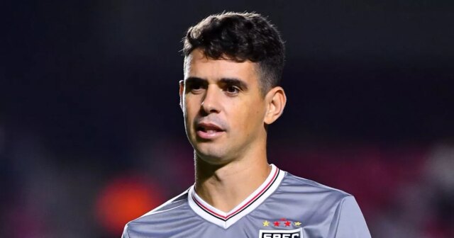 Oscar je späť vo svojej vlasti so Sao Paulom, ale po testoch sa objavil problém so srdcom