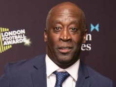 Bývalá hviezda Chelsea a Tottenhamu je teraz učiteľom matematiky na nepoznanie v novej práci Bývalá hviezda Chelsea a Tottenhamu je teraz učiteľom matematiky na nepoznanie v novej práci