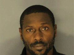 Bývalá hviezda NFL Antonio Brown odmieta bojovať proti vydaniu na Floridu pre obvinenie z pokusu o vraždu Antonio Brown je po vydaní z Dubaja vo väzbe amerických maršálov