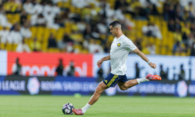 Bývalá ikona Manchestru United Cristiano Ronaldo tipuje víťazov Premier League Pobrežie Slonoviny odštartovalo s veľkým rozruchom, Gambia sa vyhla tragédii