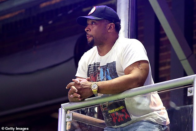 Bývalú hviezdu NFL zatkli pre podozrenie z domáceho násilia po Bývalá hviezda NFL Jamal Anderson bola podľa správ zatknutá v Los Angeles kvôli údajnej fyzickej potýčke.