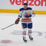 Bývalý D-man z Oilers Troy Stecher priznal, že „práve opustil požiar“ šíriaci sa v Edmontone po skalnatom začiatku