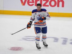 Bývalý D-man z Oilers Troy Stecher priznal, že „práve opustil požiar“ šíriaci sa v Edmontone po skalnatom začiatku Bývalý D-man z Oilers Troy Stecher priznal, že „práve opustil požiar“ šíriaci sa v Edmontone po skalnatom začiatku