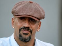 Bývalý hráč Argentíny, šéf Estudiantes Veron a jeho tím dostali zákaz činnosti kvôli incidentu s čestnou strážou Bývalý hráč Argentíny, šéf Estudiantes Veron a jeho tím dostali zákaz činnosti kvôli incidentu s čestnou strážou