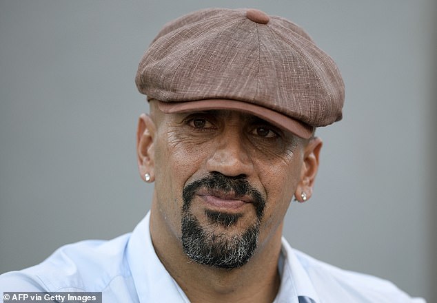 Bývalý hráč Man United a Chelsea v centre škandálu „obrátená Juanovi Sebastianovi Veronovi bola udelená dlhá sankcia v dôsledku škandálu v argentínskom futbale.