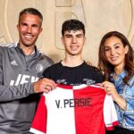 Šéf Feyenoordu Van Persie po prvý raz vymenoval svojho syna Shaqueela v zostave pre deň zápasu